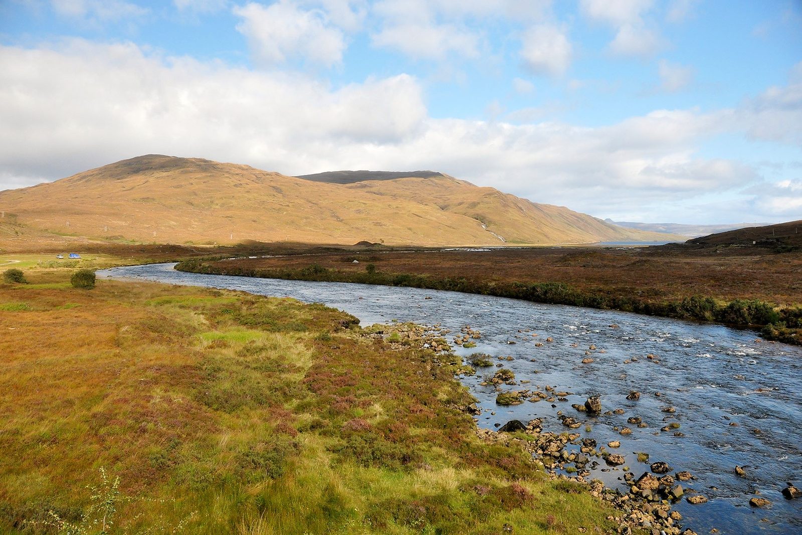 Sligachan Bridge auf der Isle of Skye vor den Cuillin-Bergen