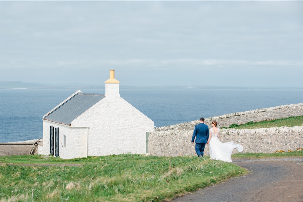 Olga und Andy am Dunnet Head Leuchtturm