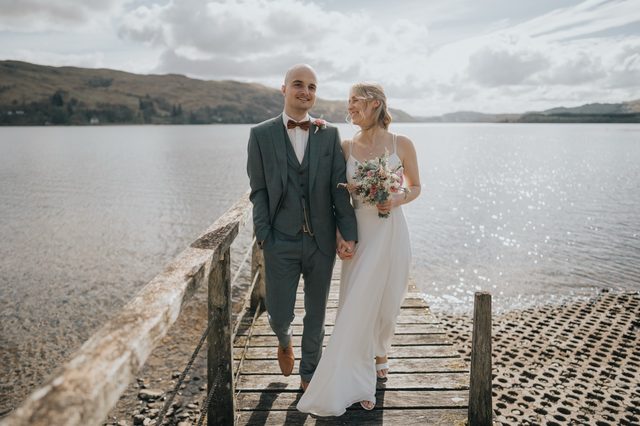 Sarah und Richard bei ihrer Hochzeit in Achnasmeorach House by Taynuilt